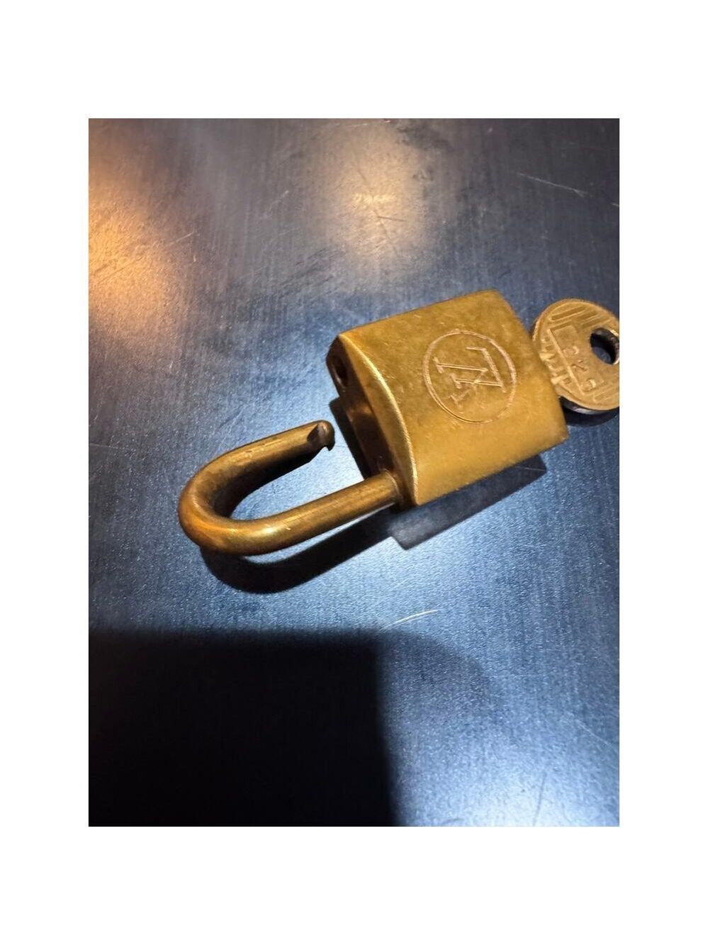Louis Vuitton Padlock and Key Set 229 - Picture 8 of 9